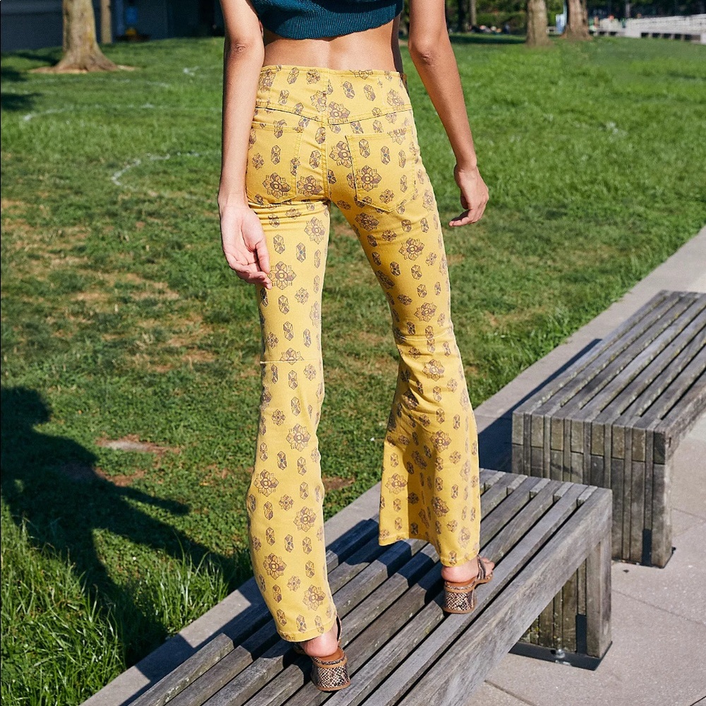 NEW Free People Printed Penny Pull-On Flare Jeans